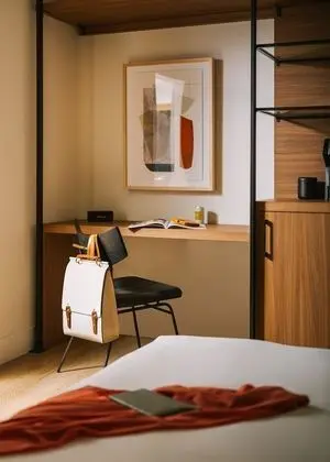 Superior Süit, Balkon, Havuz Manzaralı