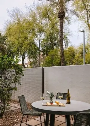 Deluxe Oda, Balkon