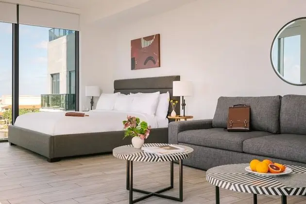 Premier Stüdyo, Balkon, Nehir Manzaralı