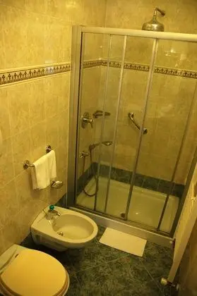 Tek Büyük Yataklı Oda, Banyolu/Duşlu, Tepe Manzaralı