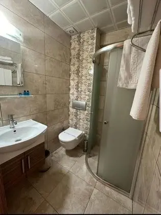 Triple, Şehir Manzaralı