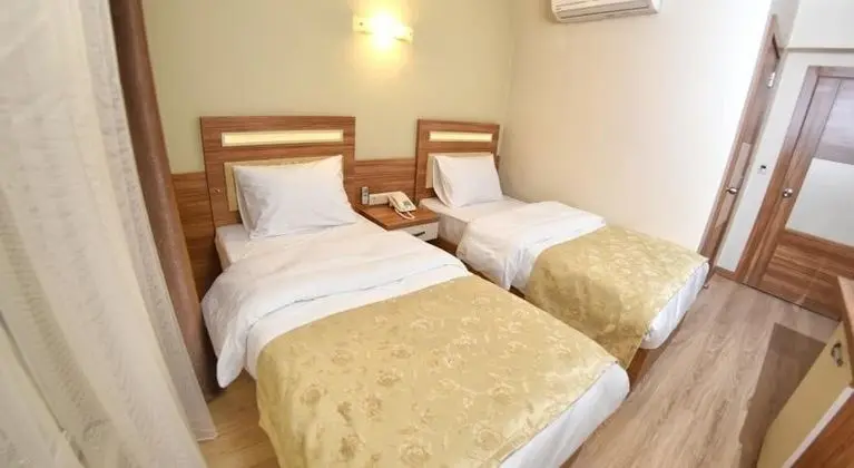 Twin, Şehir Manzaralı