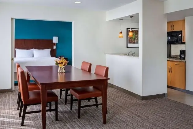 Superior Süit, 1 En Büyük (King) Boy Yatak ve Çekyat (Executive One Bedroom Suite)