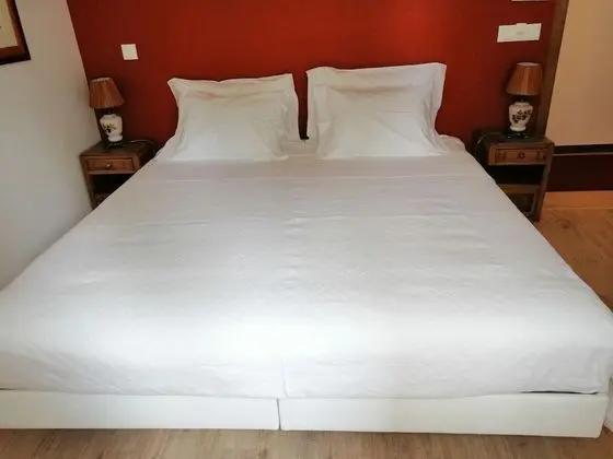 Basic Tek Büyük veya İki Ayrı Yataklı Oda (2)