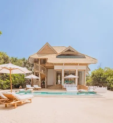 1 Bedroom Island Family Retreat and the Room