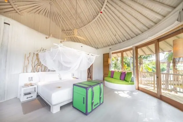 3 Bedroom Island Reserve with Slide