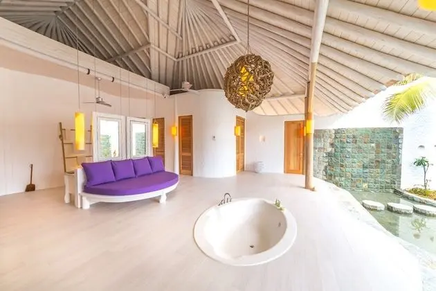 3 Bedroom Island Reserve with Slide