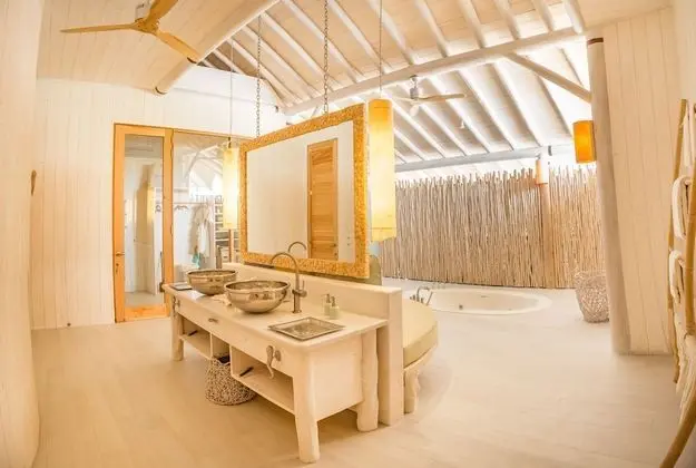 3 Bedroom Island Reserve with Slide