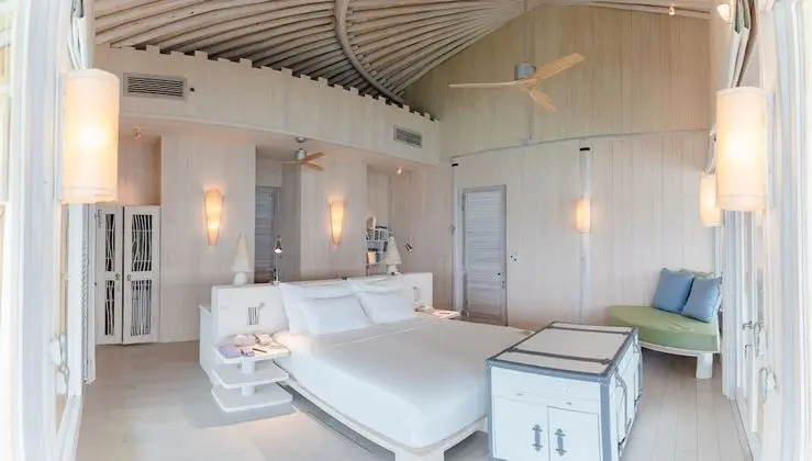 4 Bedroom Water Reserve with Slide