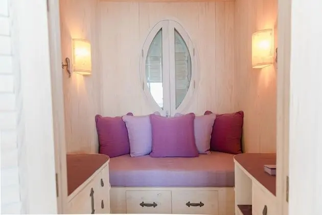 4 Bedroom Water Reserve with Slide