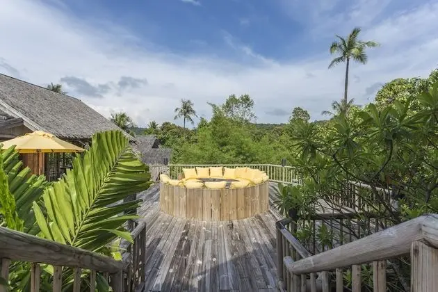 5 Bedroom Bayview Pool Reserve