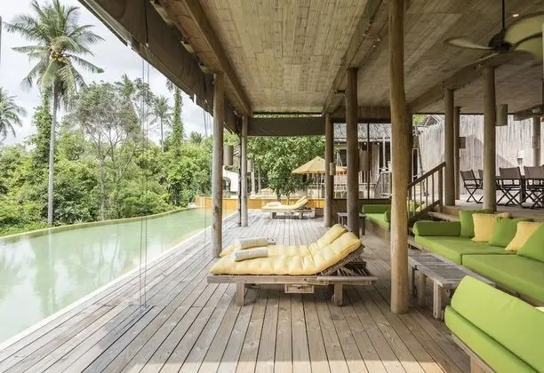 5 Bedroom Bayview Pool Reserve