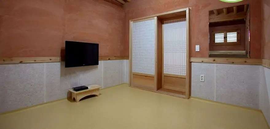 Oda (Mae, Nan and Kuk)