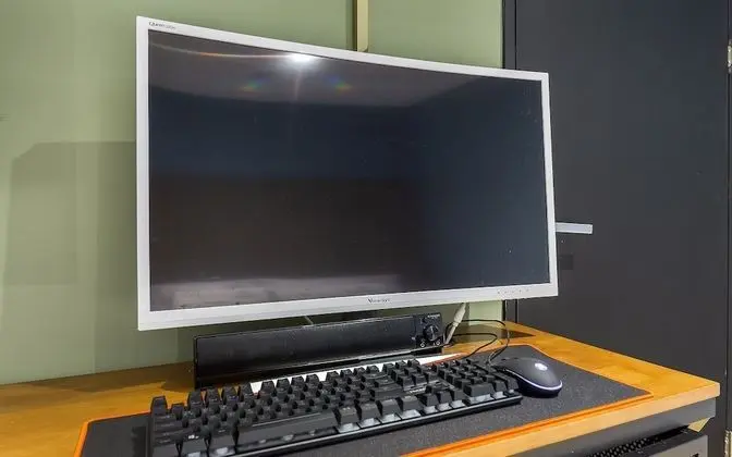 Oda (Karaoke party room (Netflix/styler av)