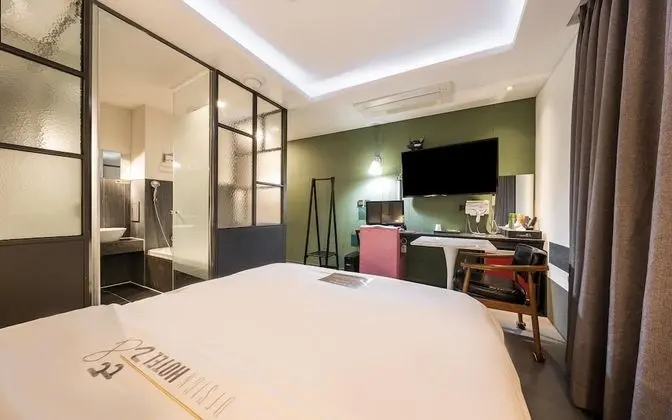 Oda (Standard room (NETFLIX viewing availa)