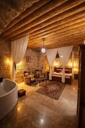 Suite, Manzarasız, Jakuzili (2 Kişilik)