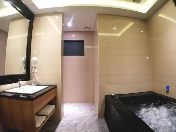 Classic Tek Büyük Yataklı Oda