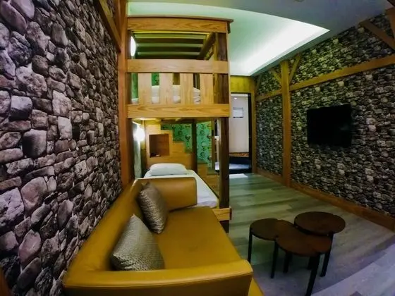 Family Dört Kişilik Oda