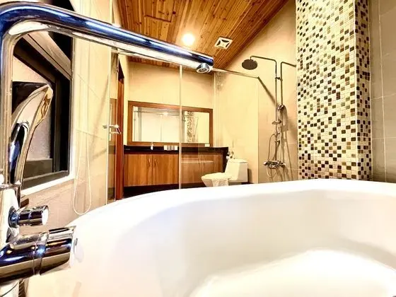 Comfort Dört Kişilik Oda, Avlu Manzaralı