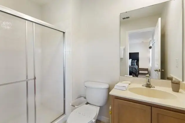 Ev
