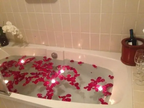 Süit, Jakuzi (Master Suite)