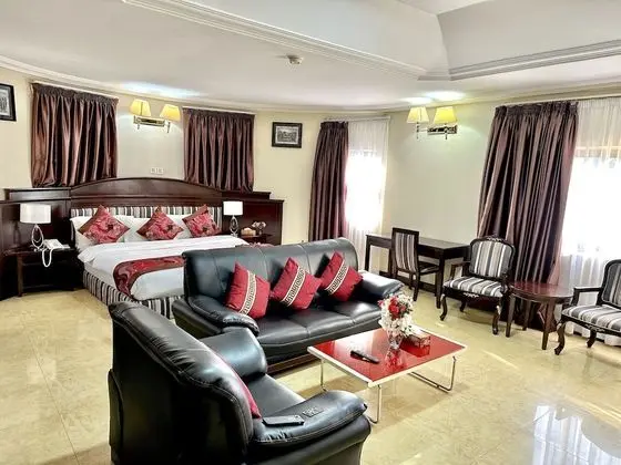 Luxury Süit, Şehir Manzaralı