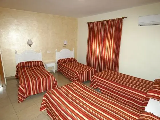Dört Kişilik Oda