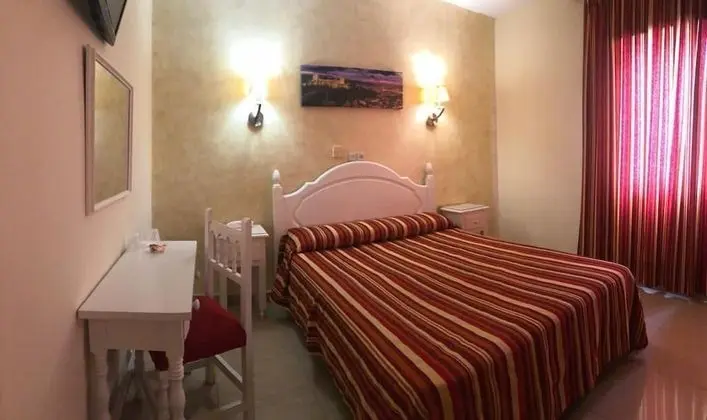 Tek Kişilik Oda