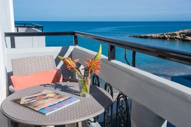 Stüdyo, Kısmi Deniz Manzaralı