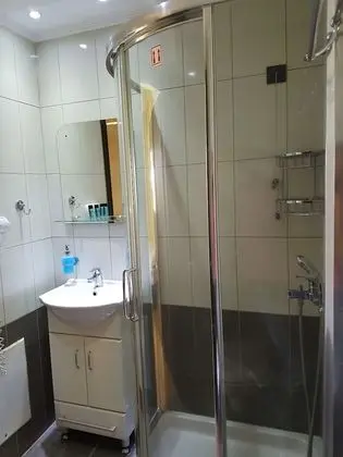 Comfort Tek Büyük veya İki Ayrı Yataklı Oda