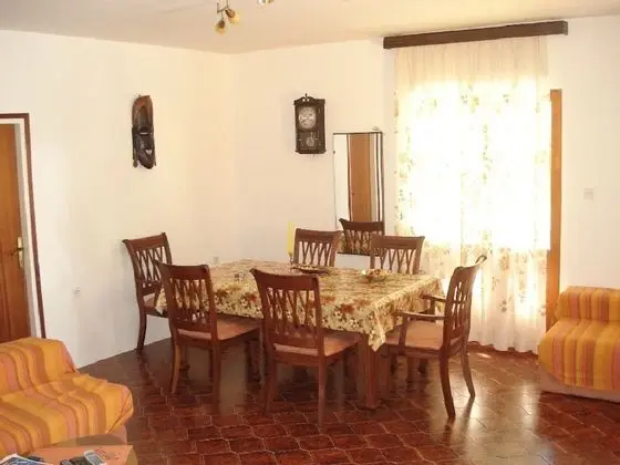 Apart Daire, 2 Yatak Odası, Teras (A1)