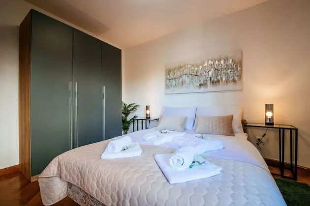 Design Villa, 5 Yatak Odası, Sıcak Su Havuzu, Deniz Manzaralı