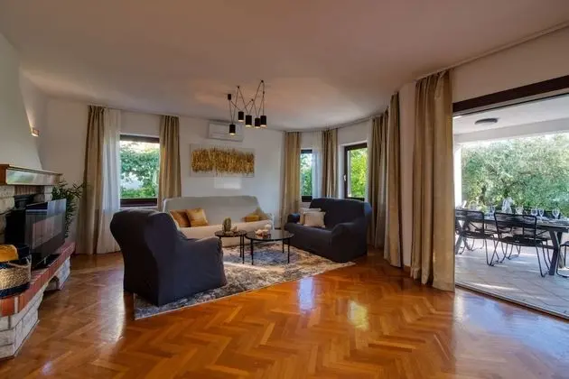 Design Villa, 5 Yatak Odası, Sıcak Su Havuzu, Deniz Manzaralı