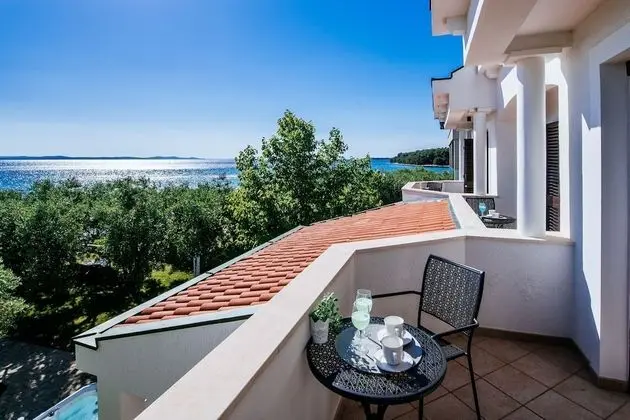 Design Villa, 5 Yatak Odası, Sıcak Su Havuzu, Deniz Manzaralı