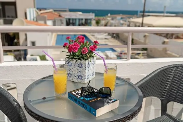 Deluxe Stüdyo, Kısmi Deniz Manzaralı