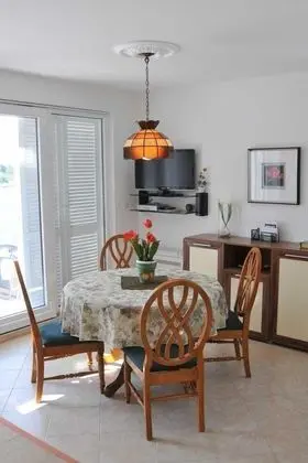 Apart Daire (Sonja - 10m from beach - A2-Zeleni(2+)