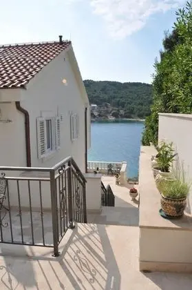 Apart Daire (Sonja - 10m from beach - A2-Zeleni(2+)