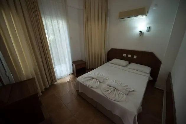 Tek Büyük veya İki Ayrı Yataklı Oda