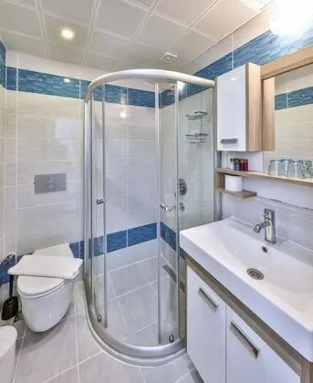 Standart Oda, Kısmi Deniz Manzaralı, Büyük Yataklı