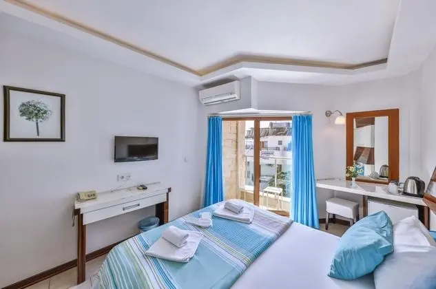 Standart Oda, Kısmi Deniz Manzaralı, Büyük Yataklı