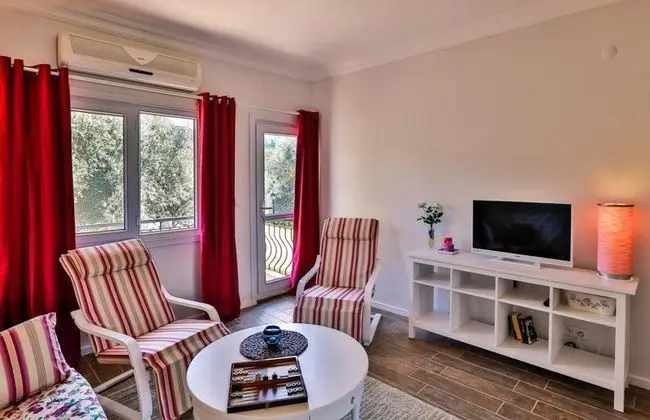 Apart Daire 1 Bahçe Manzaralı