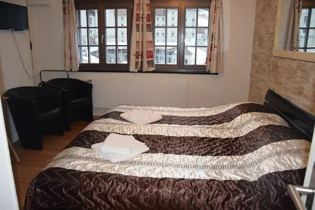 Standard Tek Büyük Yataklı Oda