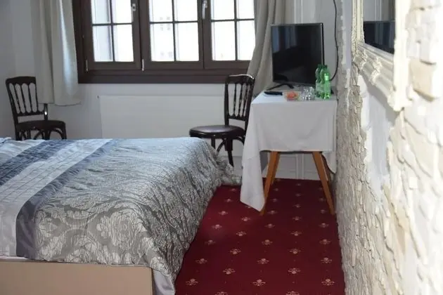 Standard Tek Büyük Yataklı Oda