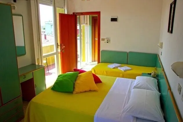 Standard Üç Kişilik Oda