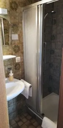 Basic Tek Büyük Yataklı Oda