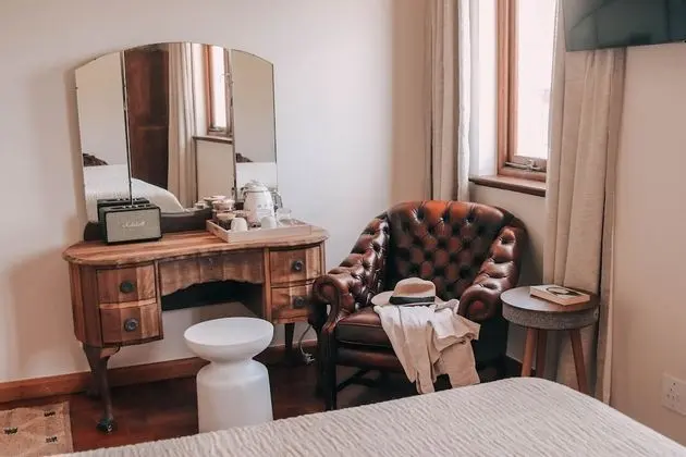 Tek Büyük Yataklı Oda, Banyolu/Duşlu, Dağ Manzaralı (Large)