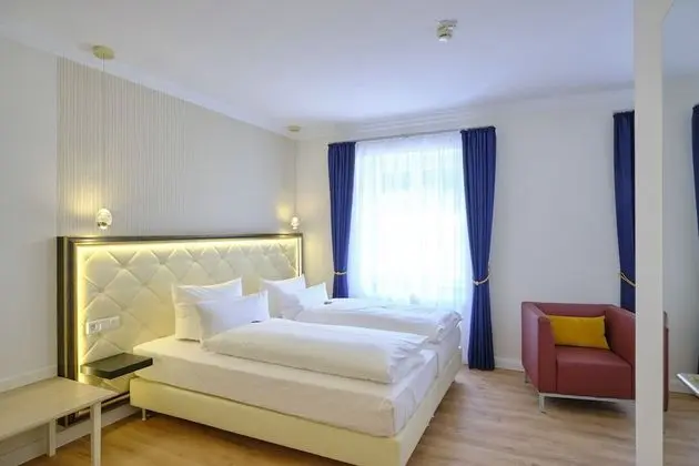Comfort Tek Büyük Yataklı Oda