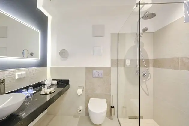 Comfort Tek Büyük Yataklı Oda