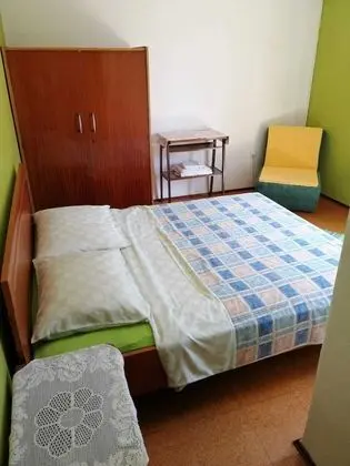 Basic Tek Büyük veya İki Ayrı Yataklı Oda