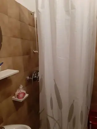 Basic Tek Büyük veya İki Ayrı Yataklı Oda